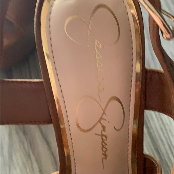 Shoes - Picture 4 of 4